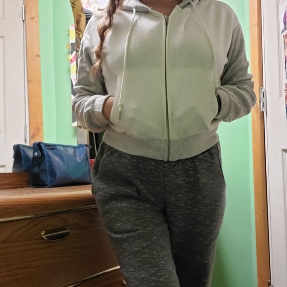 Garage cropped sweater - Picture 2 of 3